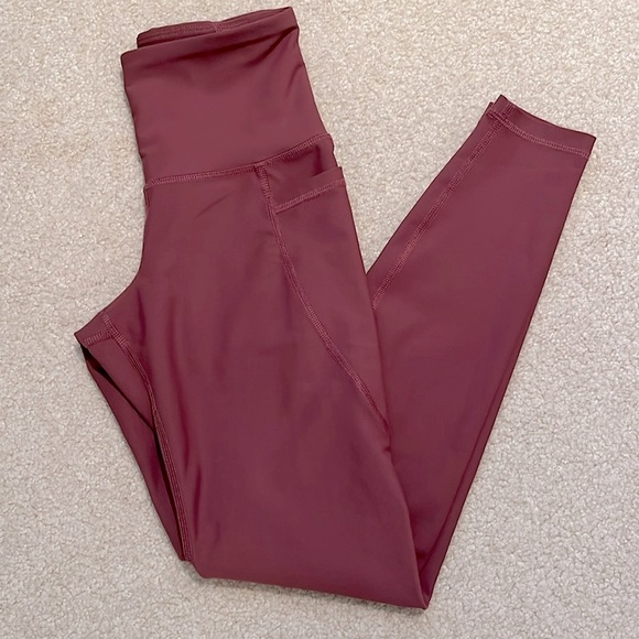 High Waisted Leggings w/ side pockets - size women’s XS - Picture 1 of 6